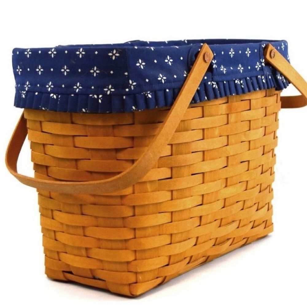 Longaberger Large Magazine Basket with liner.🧺